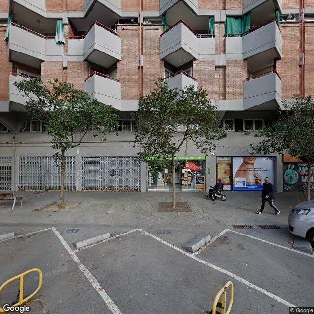 Street view near Farmàcia Wellington in Barcelona
