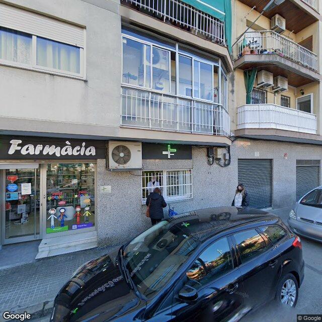 Street view near Farmàcia Zuriñe Ventosa Barrón in Barcelona