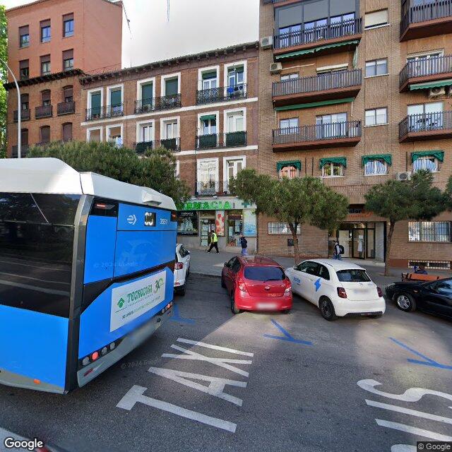 Street view near Farmacia - Calle Toledo 129 in Madrid