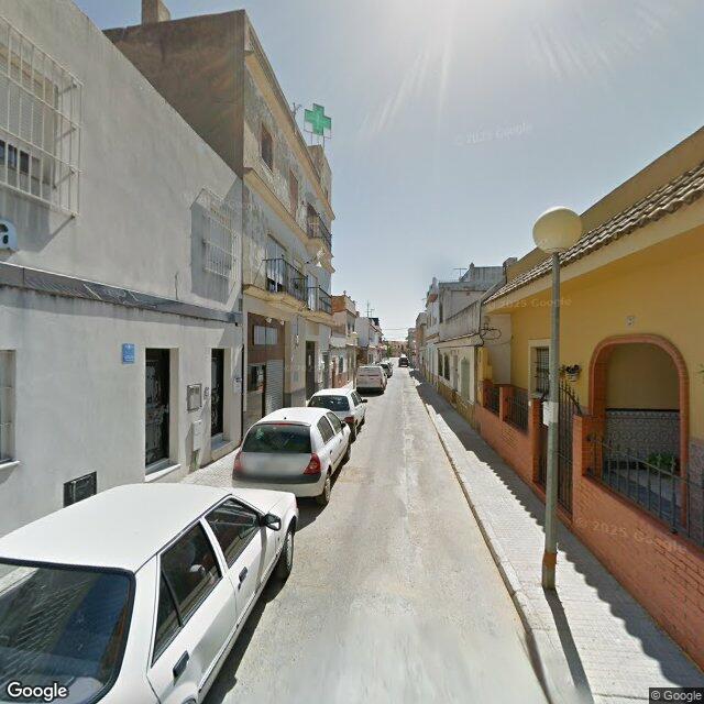 Street view near Farmacia in Cádiz