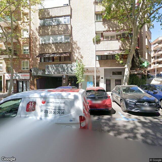 Street view near Farmacia in Madrid