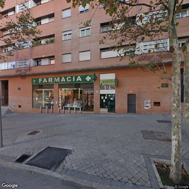 Street view near Farmacia in Madrid