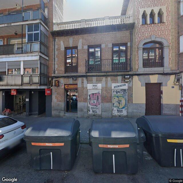 Street view near Farmacia in Madrid
