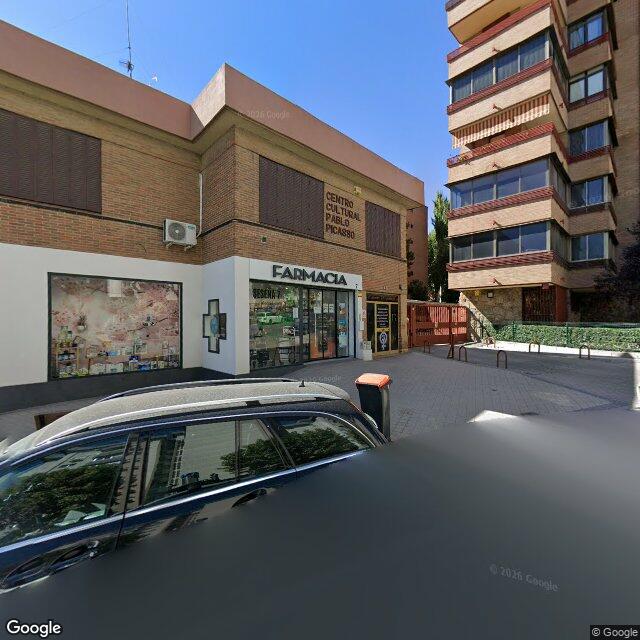 Street view near Farmacia in Spain
