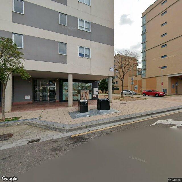 Street view near Farmacia in Spain
