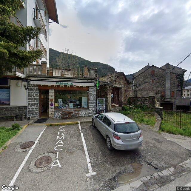 Street view near Farmacia in Broto