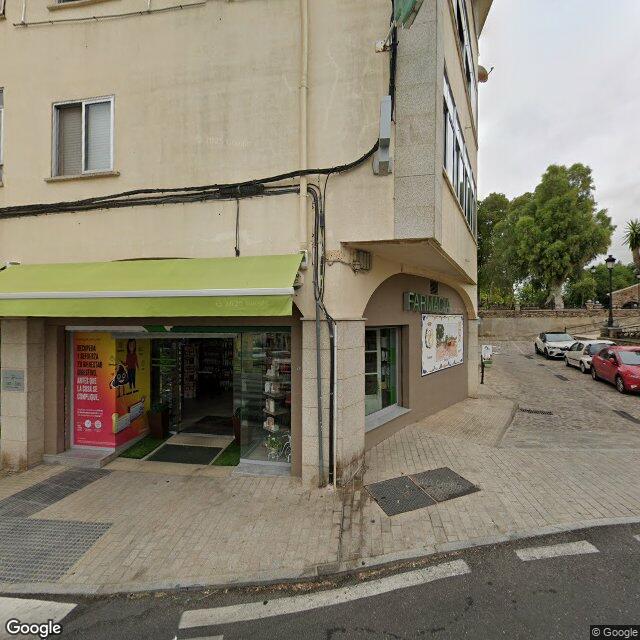 Street view near Farmacia in Cáceres