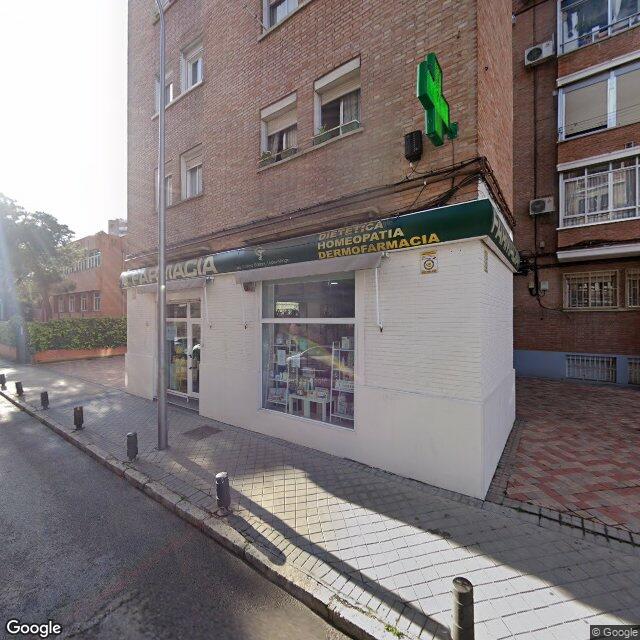 Street view near Farmacia in Madrid