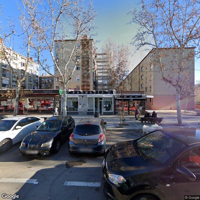 Street view near Farmacia in Madrid