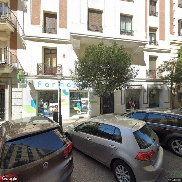 Street view near Farmacia in Madrid