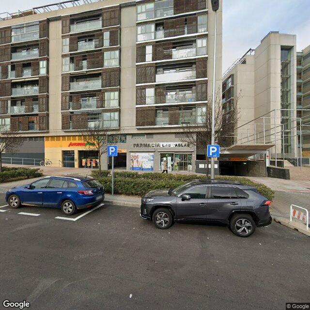 Street view near Farmacia in Madrid