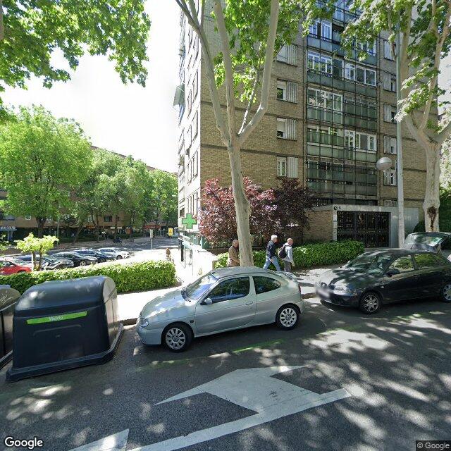 Street view near Farmacia in Madrid