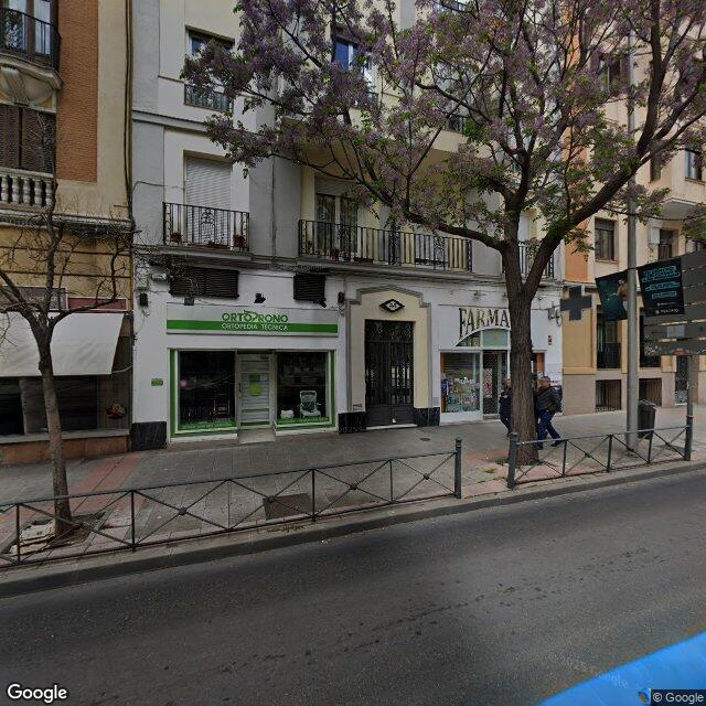 Street view near Farmacia in Madrid