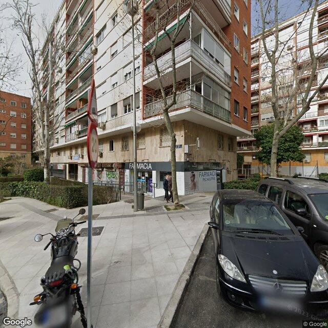 Street view near Farmacia in Madrid