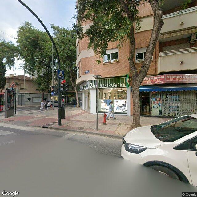 Street view near Farmacia 24 Horas in Spain