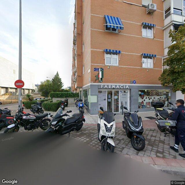 Street view near Farmacia in Madrid
