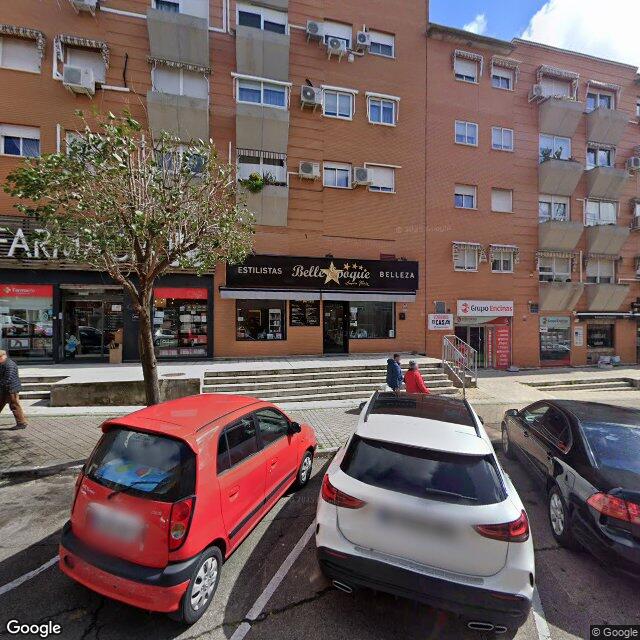 Street view near Farmacia in Spain