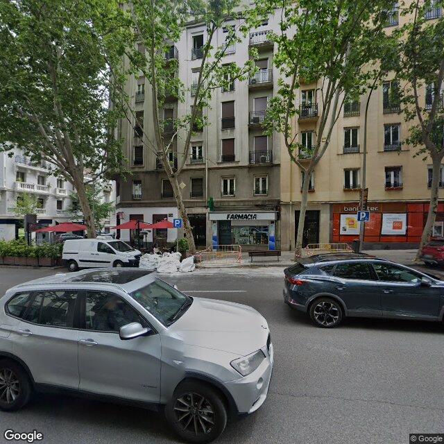 Street view near Farmacia in Madrid