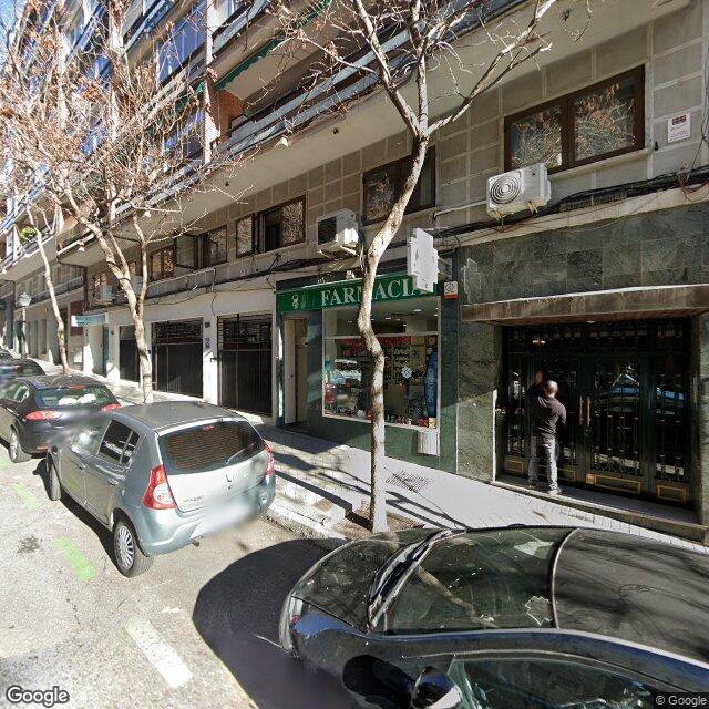Street view near Farmacia in Madrid