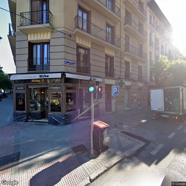 Street view near Farmacia in Madrid