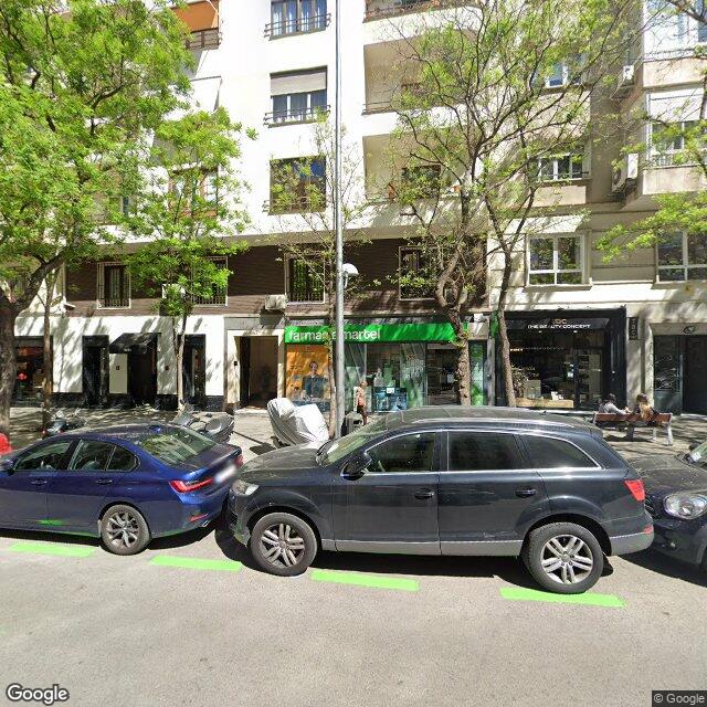 Street view near Farmacia in Madrid