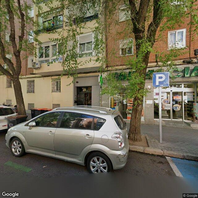 Street view near Farmacia in Madrid