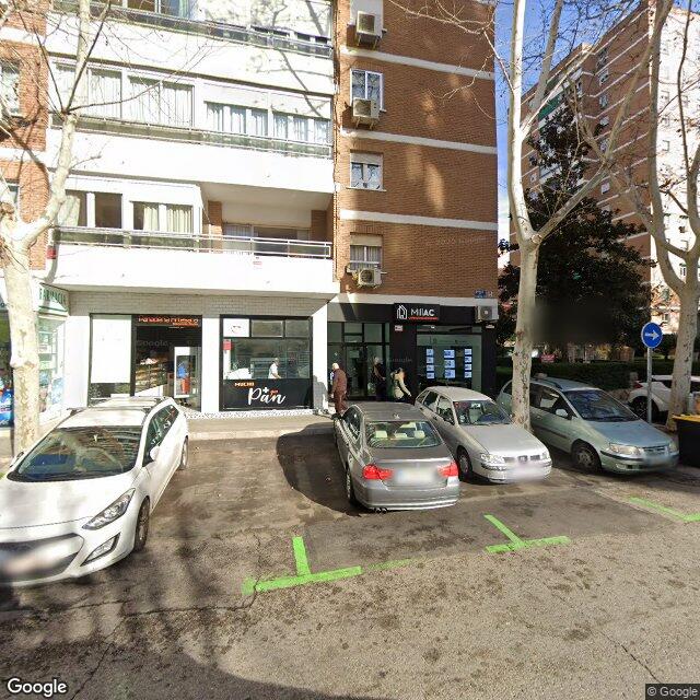 Street view near Farmacia in Madrid