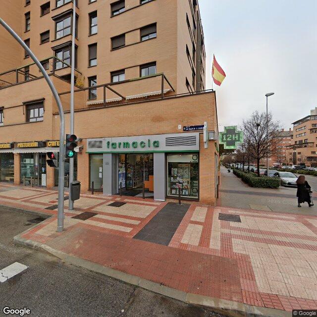 Street view near Farmacia in Madrid