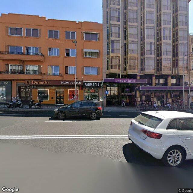 Street view near Farmacia in Madrid