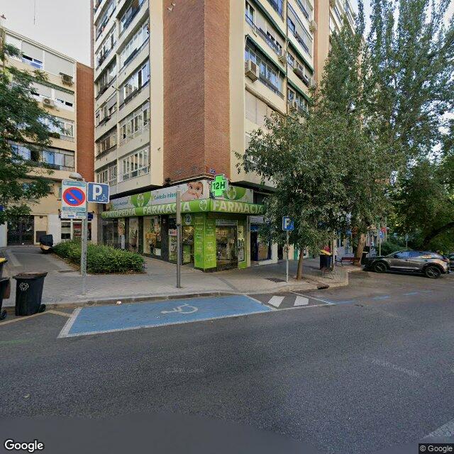 Street view near Farmacia in Madrid