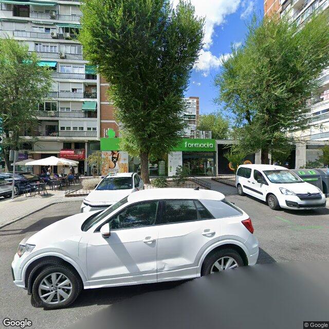 Street view near Farmacia in Madrid
