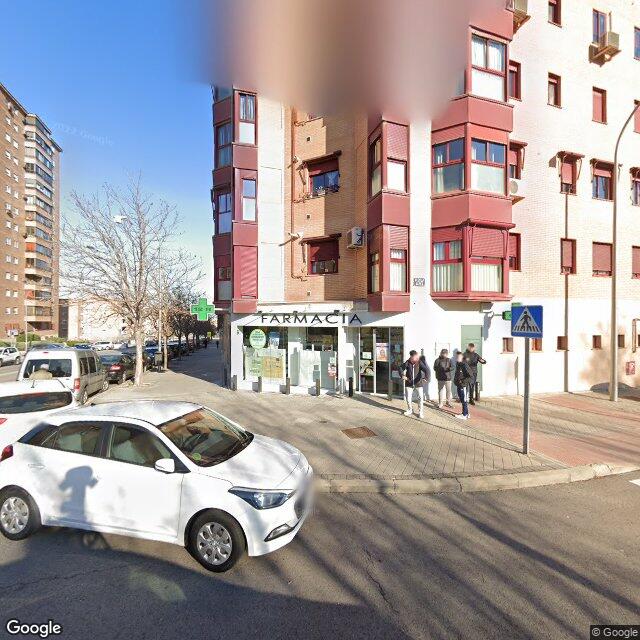 Street view near Farmacia in Madrid