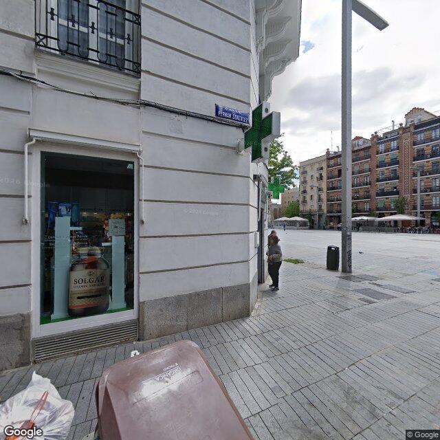 Street view near Farmacia in Madrid