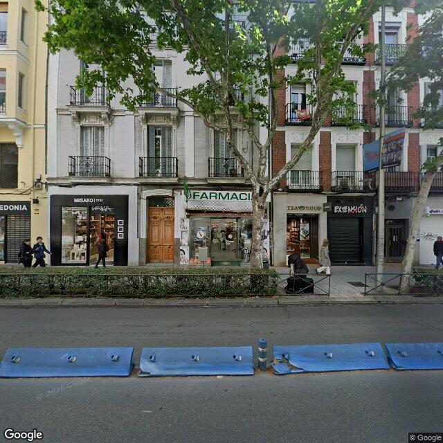 Street view near Farmacia in Madrid
