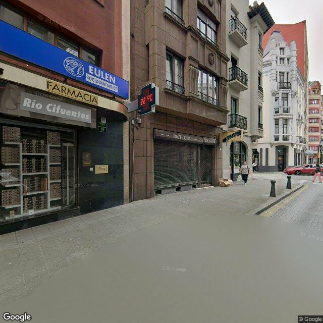 Street view near Farmacia in Gijón/Xixón