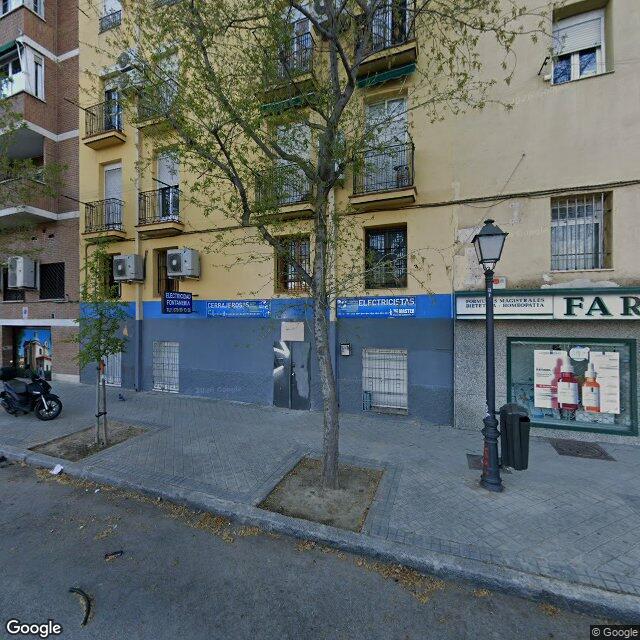 Street view near Farmacia in Madrid