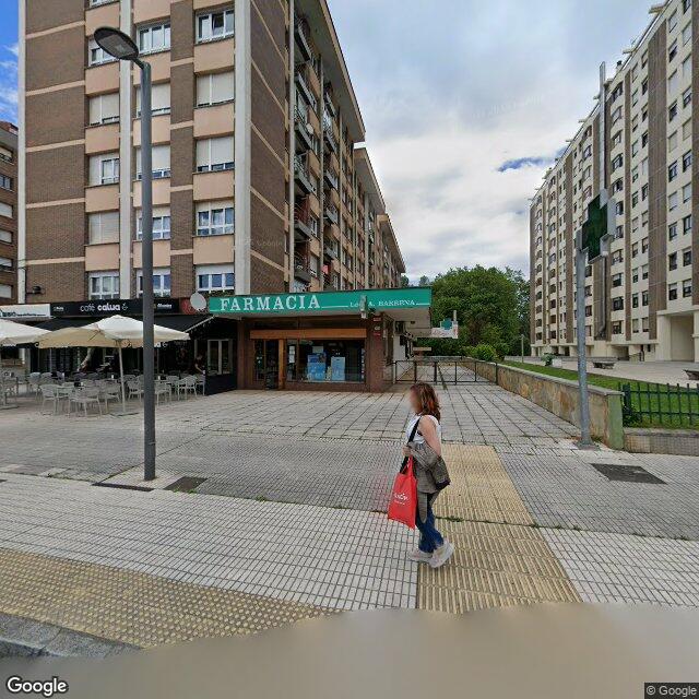 Street view near Farmacia in Gijón/Xixón