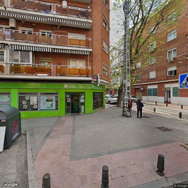 Street view near Farmacia in Madrid