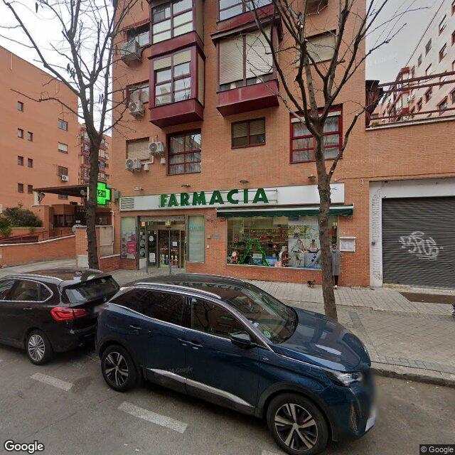Street view near Farmacia in Madrid