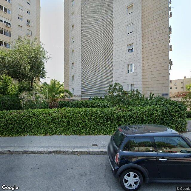 Street view near Farmacia in Madrid