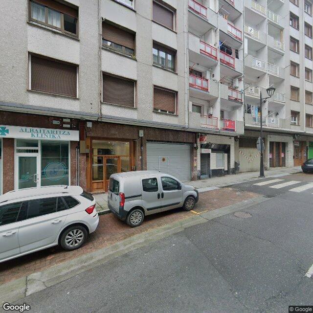 Street view near Farmacia in Vizcaya