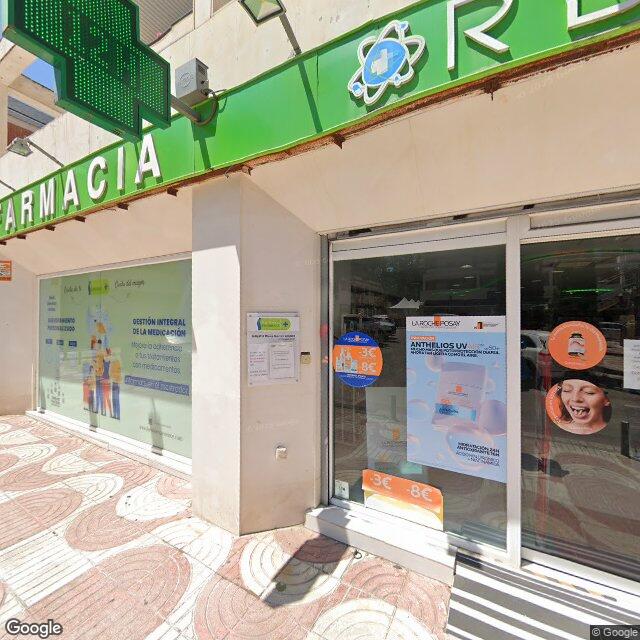 Street view near Farmacia in Madrid