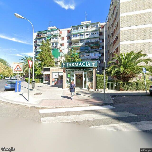 Street view near Farmacia in Madrid