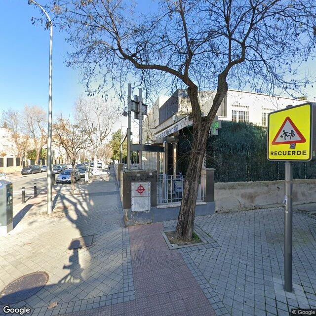 Street view near Farmacia in Madrid