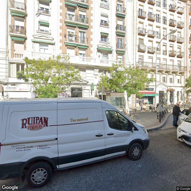 Street view near Farmacia in Madrid