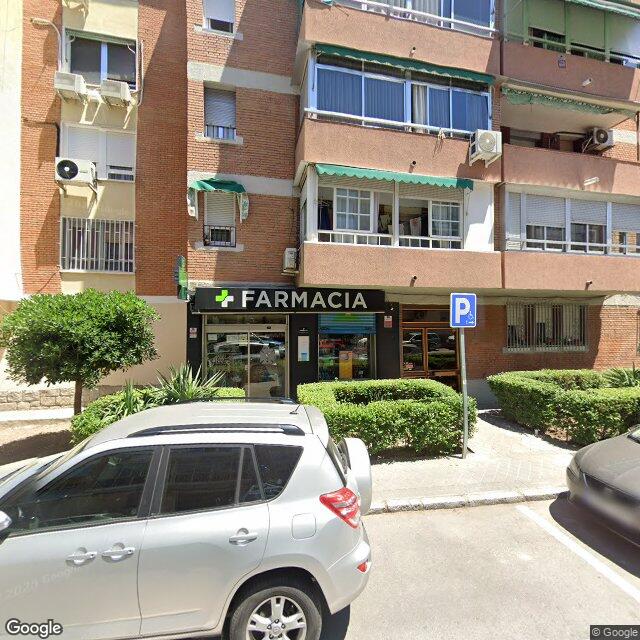 Street view near Farmacia in Madrid