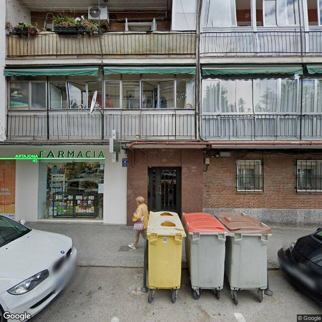 Street view near Farmacia in Madrid