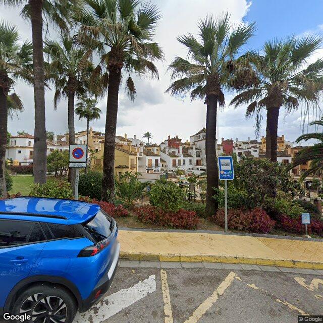 Street view near Farmacia in San Roque