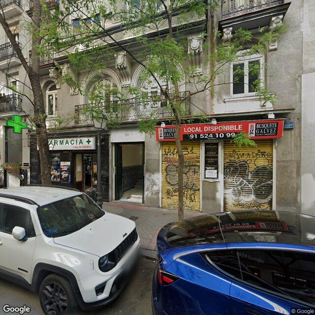 Street view near Farmacia in Madrid