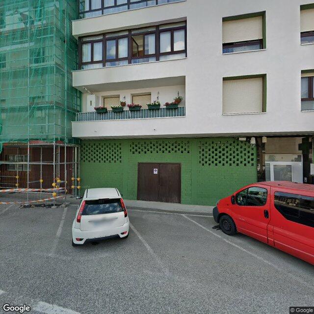 Street view near Farmacia in Navarra